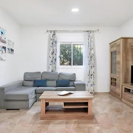 Deluxe En Conil Con Piscina Privada, Aire Acondicionado Y Terraza - Es-180-45 * Conil De La Frontera